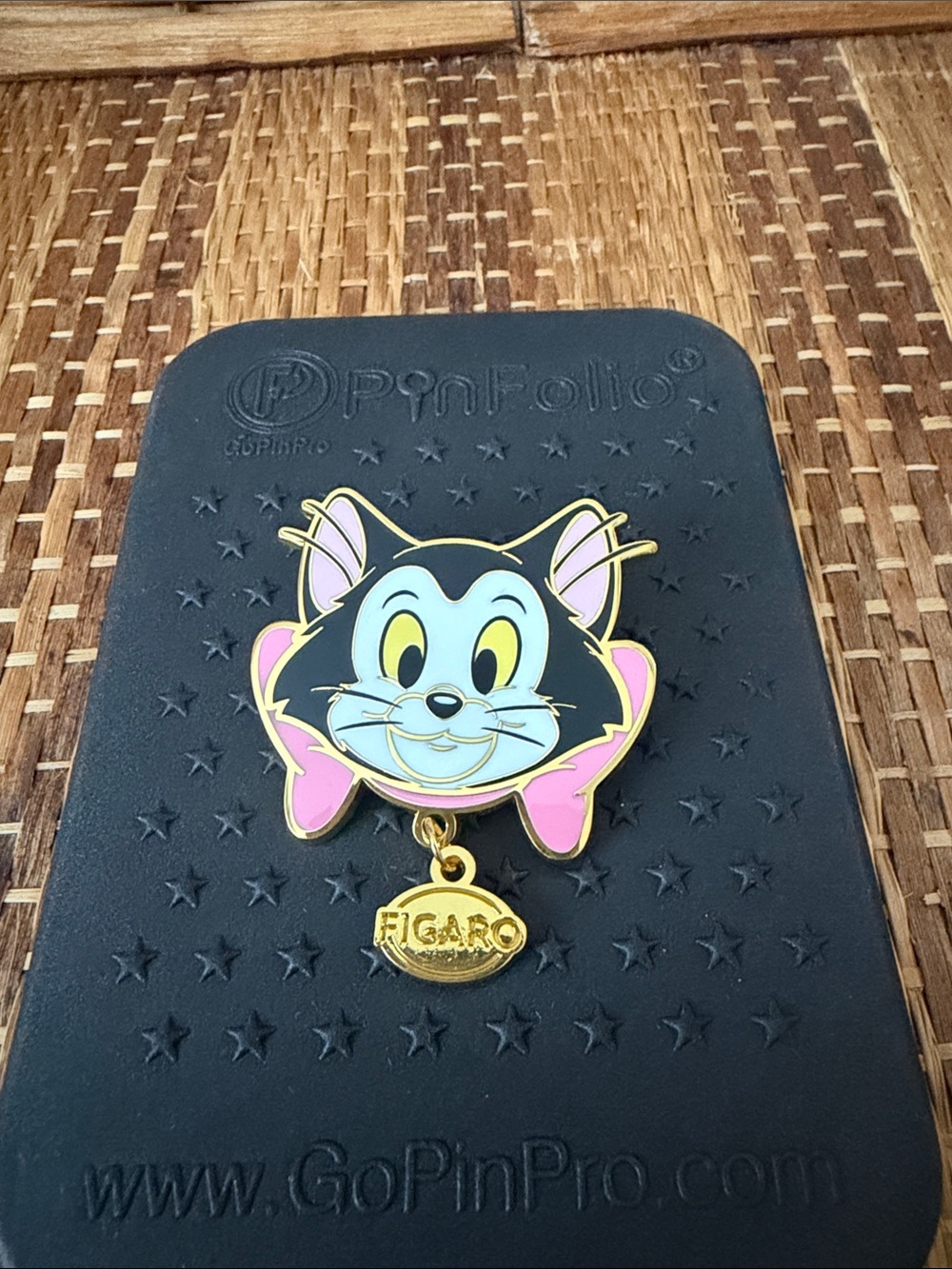 Figaro - Disney Cats and Dogs with Dangle Name Tags Mystery Pin